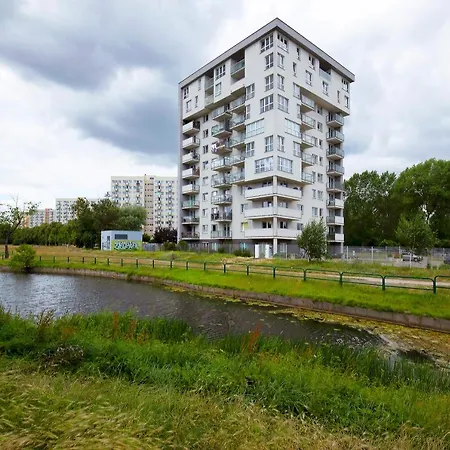 Elite Seaview Tower Апартаменты